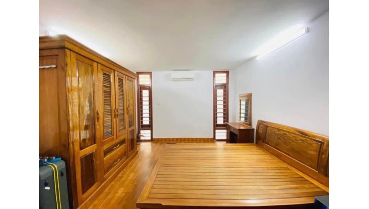 Bán nhà phố Phạm Ngọc Thạch quận Đống Đa 50m x 4t x mt 5m x giá chào 6.4 tỷ